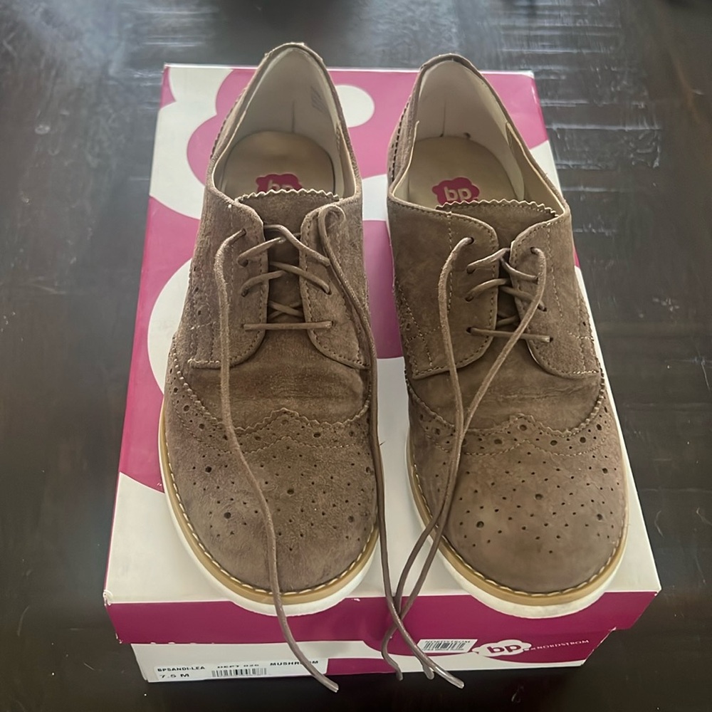 Nordstrom BP Mushroom colored shoes